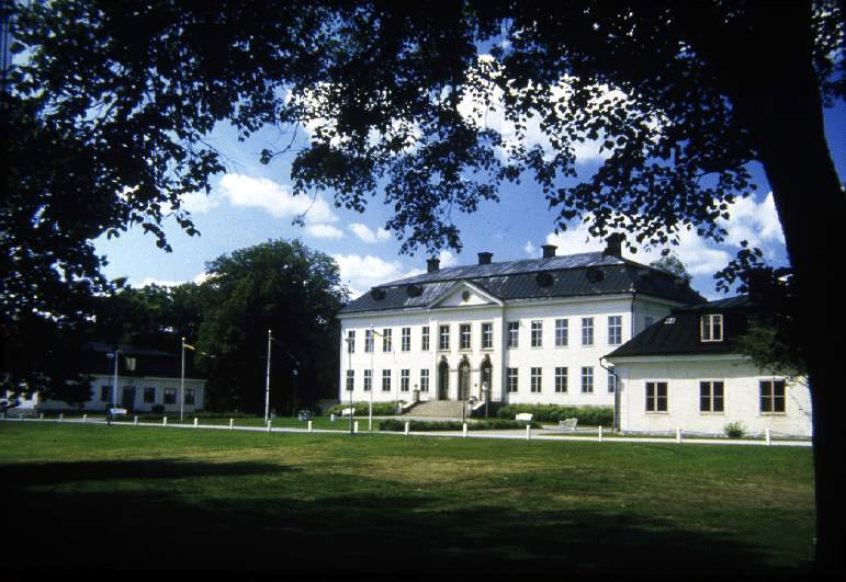Skinnskatteberg, the main building. Photo.