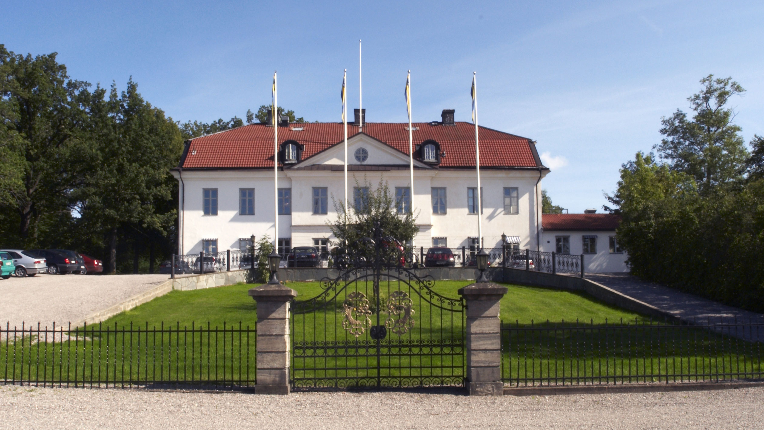 White mansion.